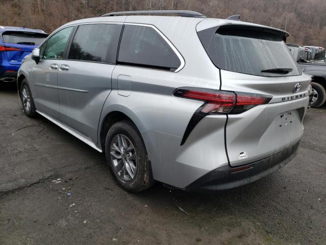 5TDYRKEC6NS083199 Toyota Sienna Xle 2022. Фото: 2