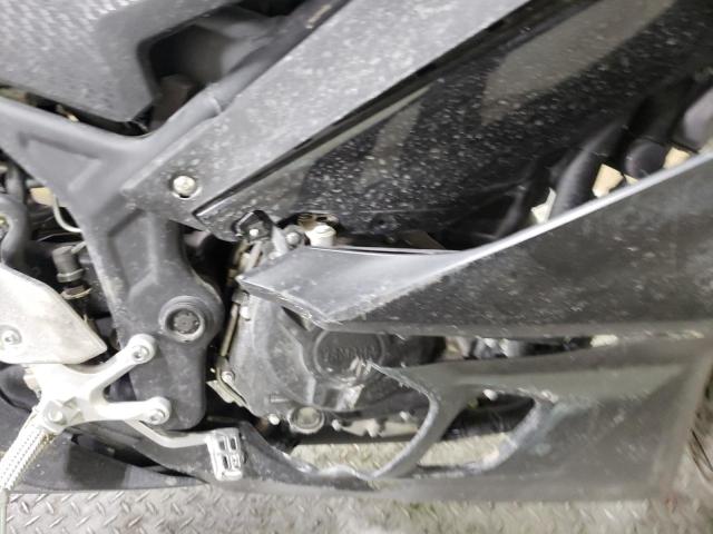 2021 YAMAHA YZFR3 A MH3RH18Y7MK007927