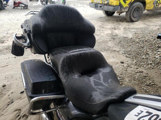 2010 HARLEY-DAVIDSON FLHTK 1HD1KEM10AB639207