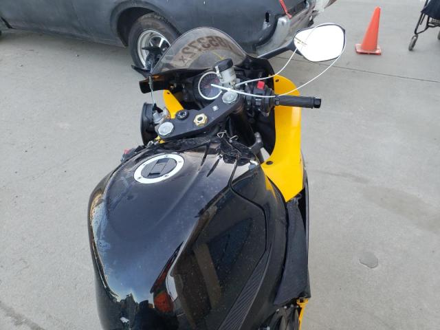 2017 SUZUKI GSX-R600 JS1GN7FA2H2100345