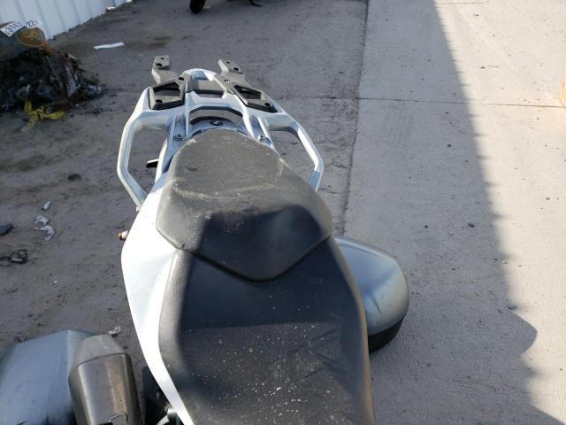 2016 BMW S 1000 XR WB10D1300GZ461918