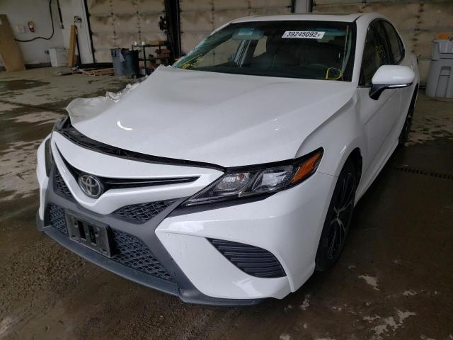 4T1B11HK0JU656139 Toyota Camry L 2018. Фото: 1