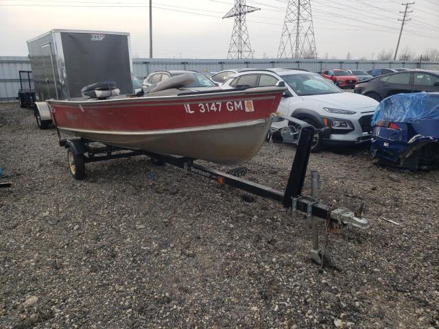 Salvage boats for sale at Elgin, IL auction: 1984 Lund Boat