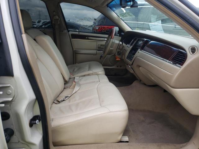 1LNHM82V07Y601785 Lincoln TOWNCAR