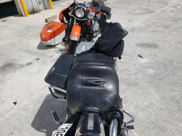 2011 HARLEY-DAVIDSON FLTRU 1HD1KGM12BB628156