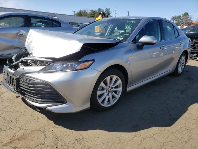 4T1C11AK1LU912550 Toyota Camry Le 2020. Фото: 1
