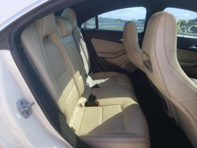 2015 MERCEDES-BENZ CLA 250 WDDSJ4EB8FN168381