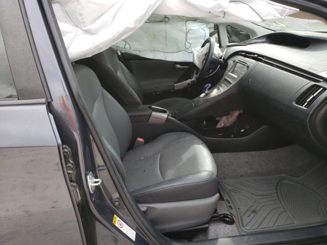 JTDKN3DU6F0423991 Toyota Prius 2015. Фото: 4