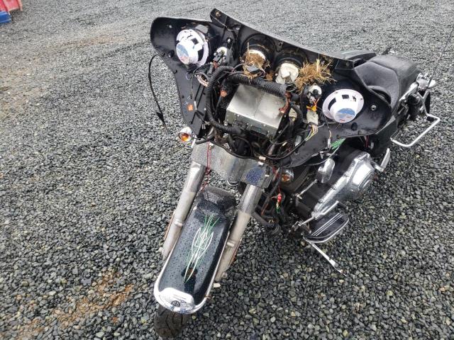 2011 HARLEY-DAVIDSON FLHX 1HD1KBM15BB674308