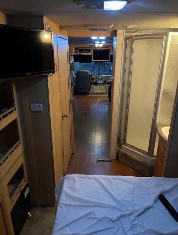 5B4LP57G643395563 Workhorse Custom Chassis Motorhome 2004. Фото: 8