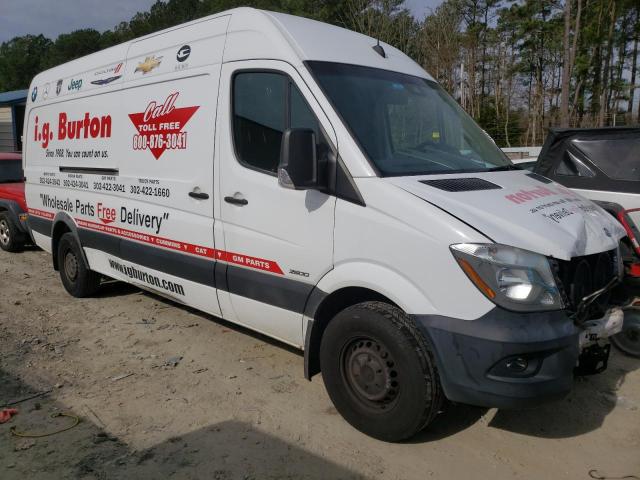 Salvage cars for sale from Copart Seaford, DE: 2015 Mercedes-Benz Sprinter 2