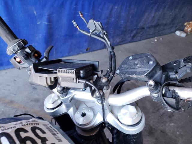 2021 BMW F 900 R WB10K1304M6E36588