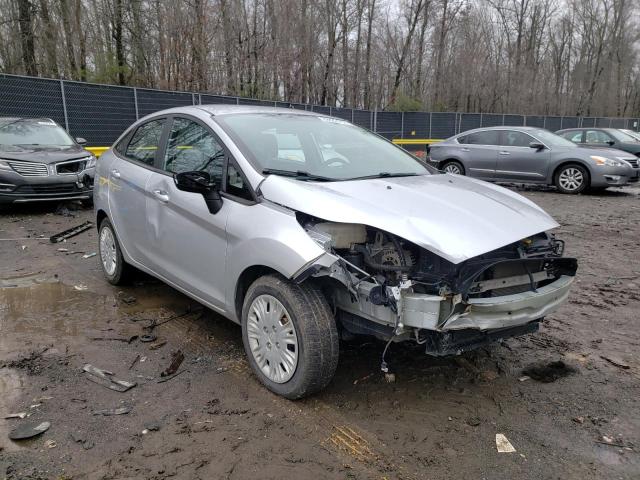 Lot #2529083804 2018 FORD FIESTA S salvage car