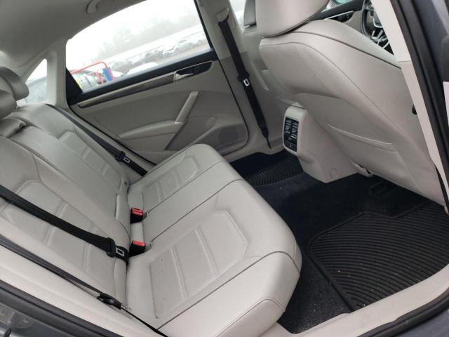2017 VOLKSWAGEN PASSAT SE 1VWBT7A3XHC024427
