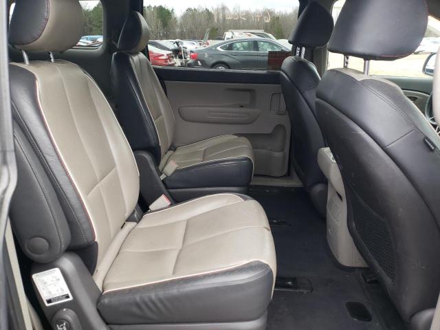 KNDMB5C19H6246728 KIA SEDONA LX