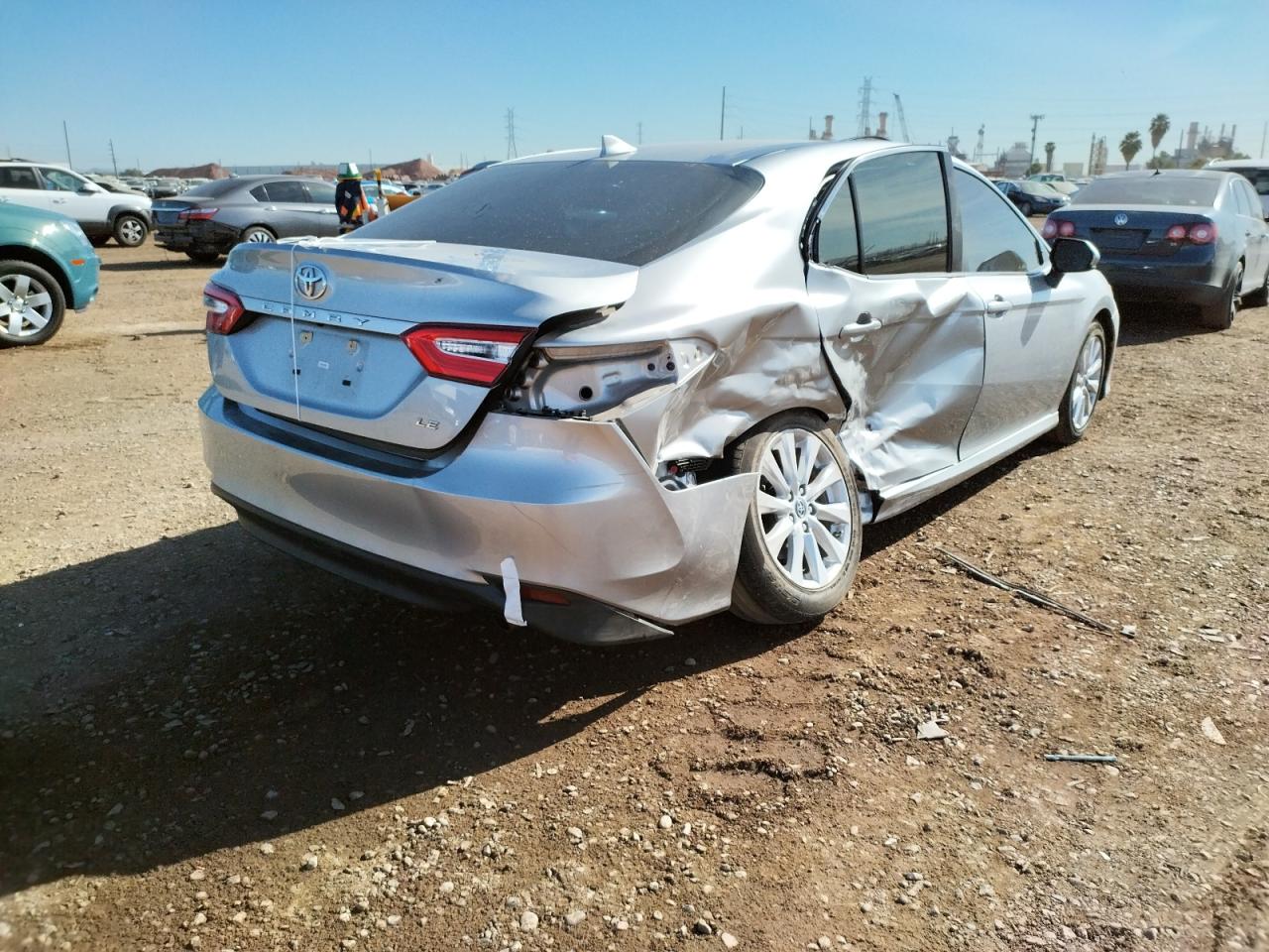 4T1B11HK8KU760377 TOYOTA CAMRY 2019