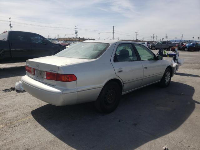 Фото: 4T1BG22KX1U857012 - 4