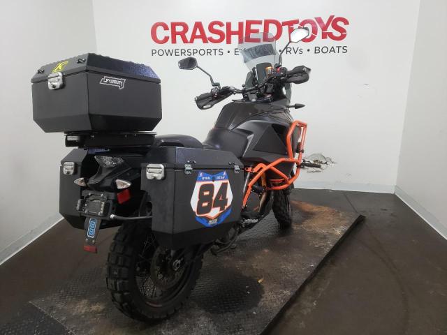 2015 KTM 1290 SUPER VBKV59408FM925518