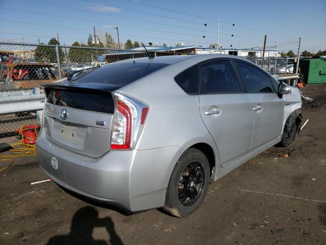 JTDKN3DU7E0380809 Toyota Prius 2014. Фото: 3
