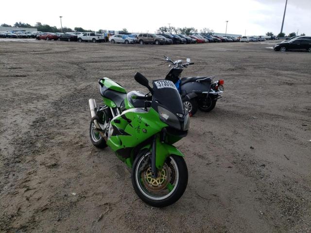 Salvage motorcycles for sale at Apopka, FL auction: 2000 Kawasaki ZX600 J1