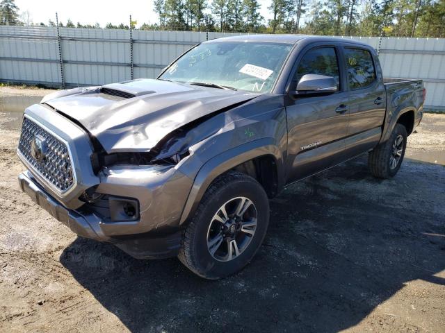 5TFAZ5CN6JX068892 Toyota Tacoma Dou 2018. Фото: 1