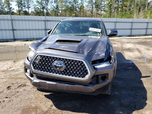 5TFAZ5CN6JX068892 Toyota Tacoma Dou 2018. Фото: 8