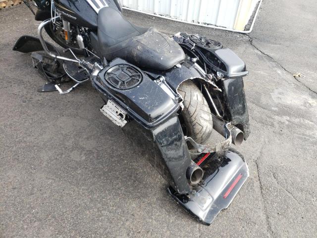 2011 HARLEY-DAVIDSON FLTRU 1HD1KGM11BB624289