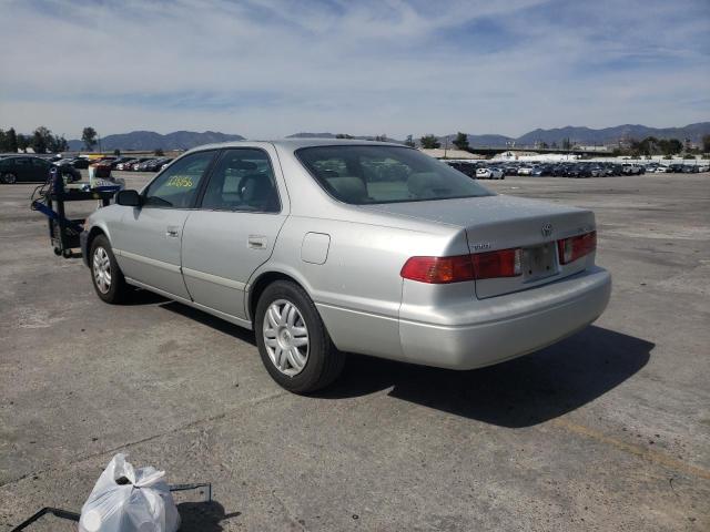 Фото: 4T1BG22KX1U857012 - 3