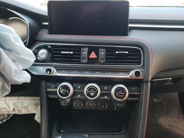 2022 GENESIS G70 BASE KMTG54TE9NU097814