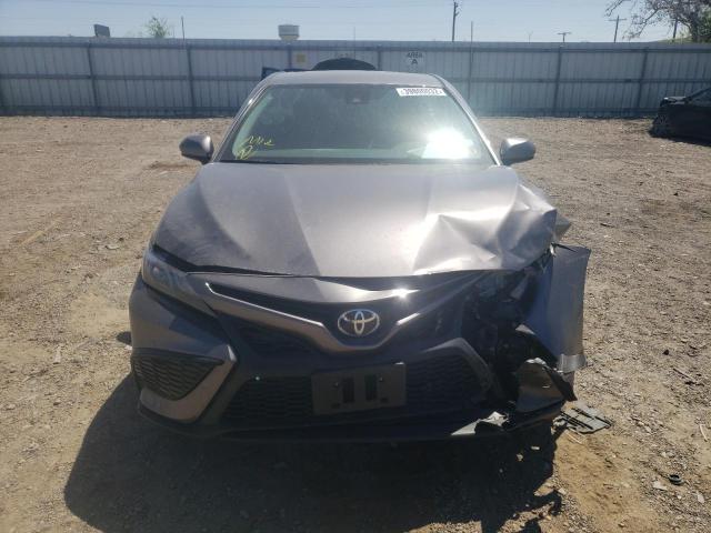 4T1G11AK0MU527421 Toyota Camry Se 2021. Фото: 8