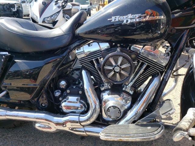 2010 HARLEY-DAVIDSON FLHX 1HD1KB417AB668069