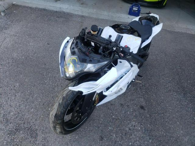 2014 SUZUKI GSX-R1000 JS1GT78A9E2101572