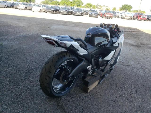 2014 SUZUKI GSX-R1000 JS1GT78A9E2101572