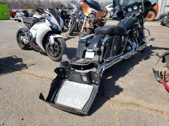 2010 HARLEY-DAVIDSON FLHX 1HD1KB417AB668069