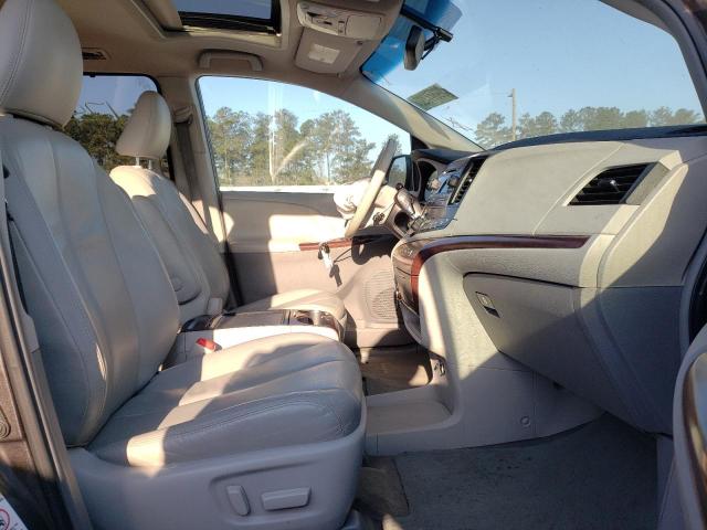 5TDYK3DC7CS239243 Toyota Sienna Xle 2012. Фото: 4