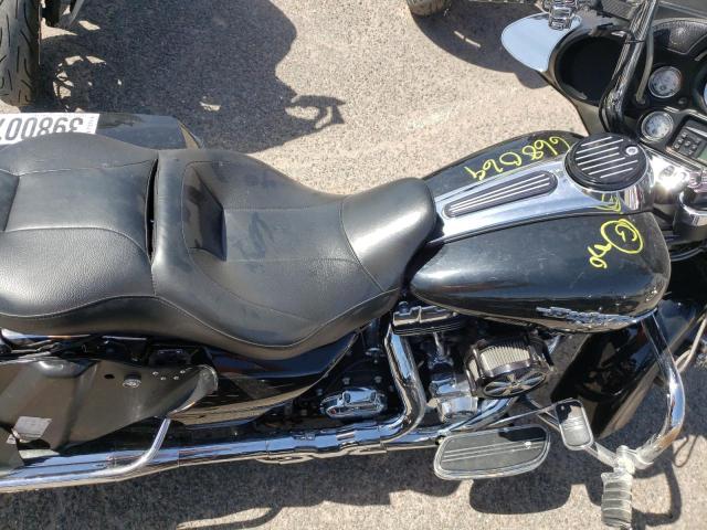 2010 HARLEY-DAVIDSON FLHX 1HD1KB417AB668069