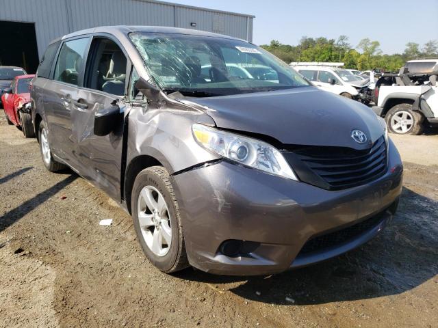 VIN 4T1B11HK7JU586414 2018 Toyota Camry, LE no.1