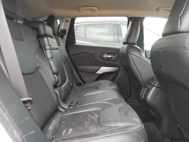 1C4PJLLB3JD538390 Jeep Cherokee Latitude Plus