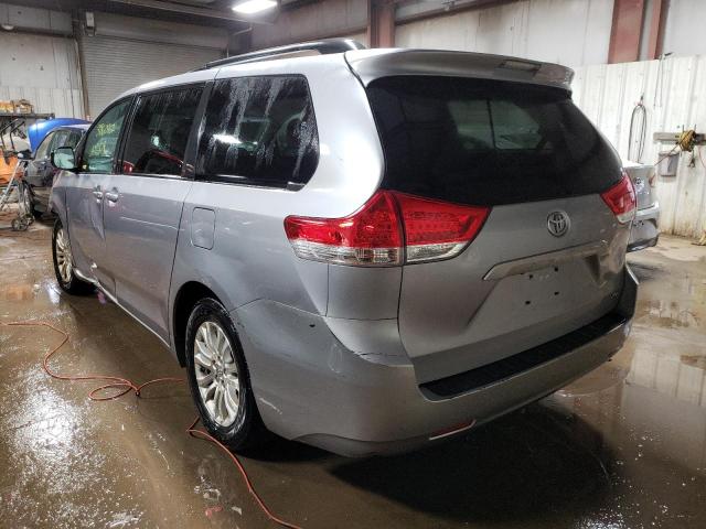 5TDYK3DC0CS201546 Toyota Sienna Xle 2012. Фото: 2