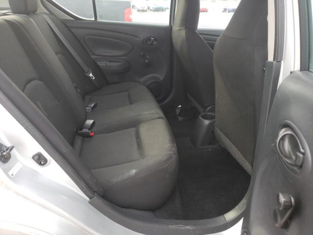 2017 NISSAN VERSA S 3N1CN7AP7HL827692