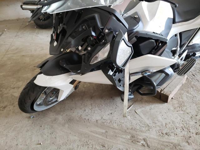 2022 BMW R 1250 RT WB10L0305N6F04115