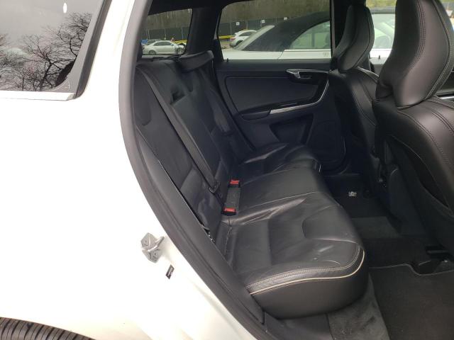2015 VOLVO XC60 T6 R- YV4902RH4F2618220