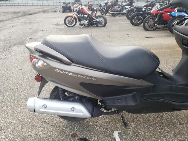 2017 SUZUKI UH200 MLCCH41A5H1600011