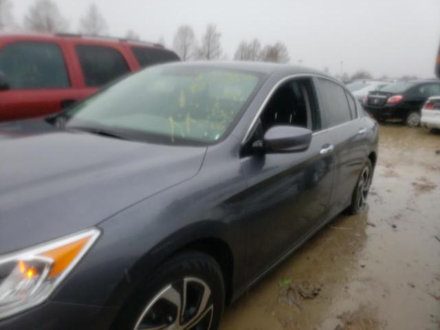 VIN 1FADP3F27JL234262 2018 Ford Focus, SE no.9