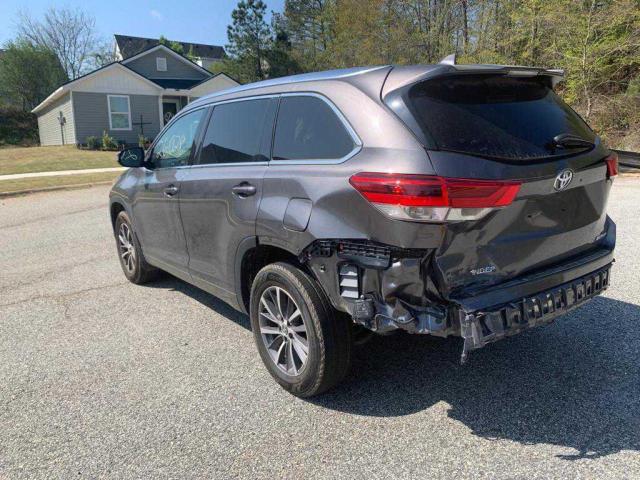 5TDJZRFHXJS544032 Toyota Highlander 2018. Фото: 2