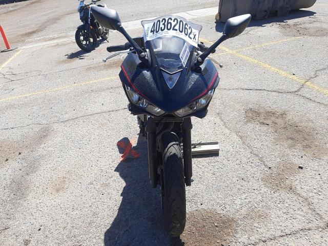 2018 YAMAHA YZFR3 A MH3RH15Y7JK004171