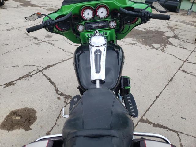 2011 HARLEY-DAVIDSON FLHX 1HD1KB417BB679798