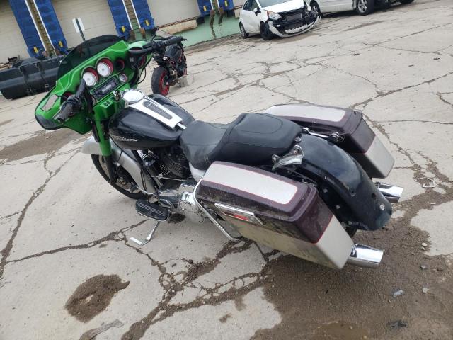 2011 HARLEY-DAVIDSON FLHX 1HD1KB417BB679798