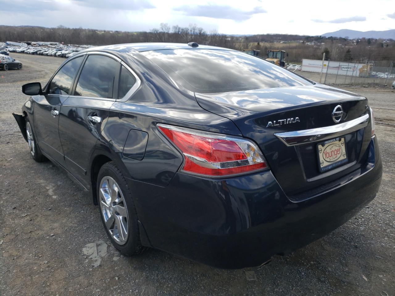 1N4AL3AP6FC113165 2015 Nissan Altima 2.5