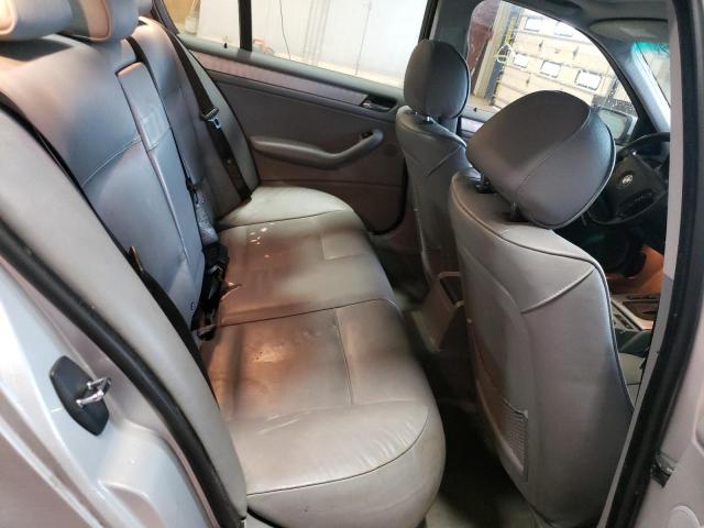 Фото: WBAET374X5NJ85513 - 6